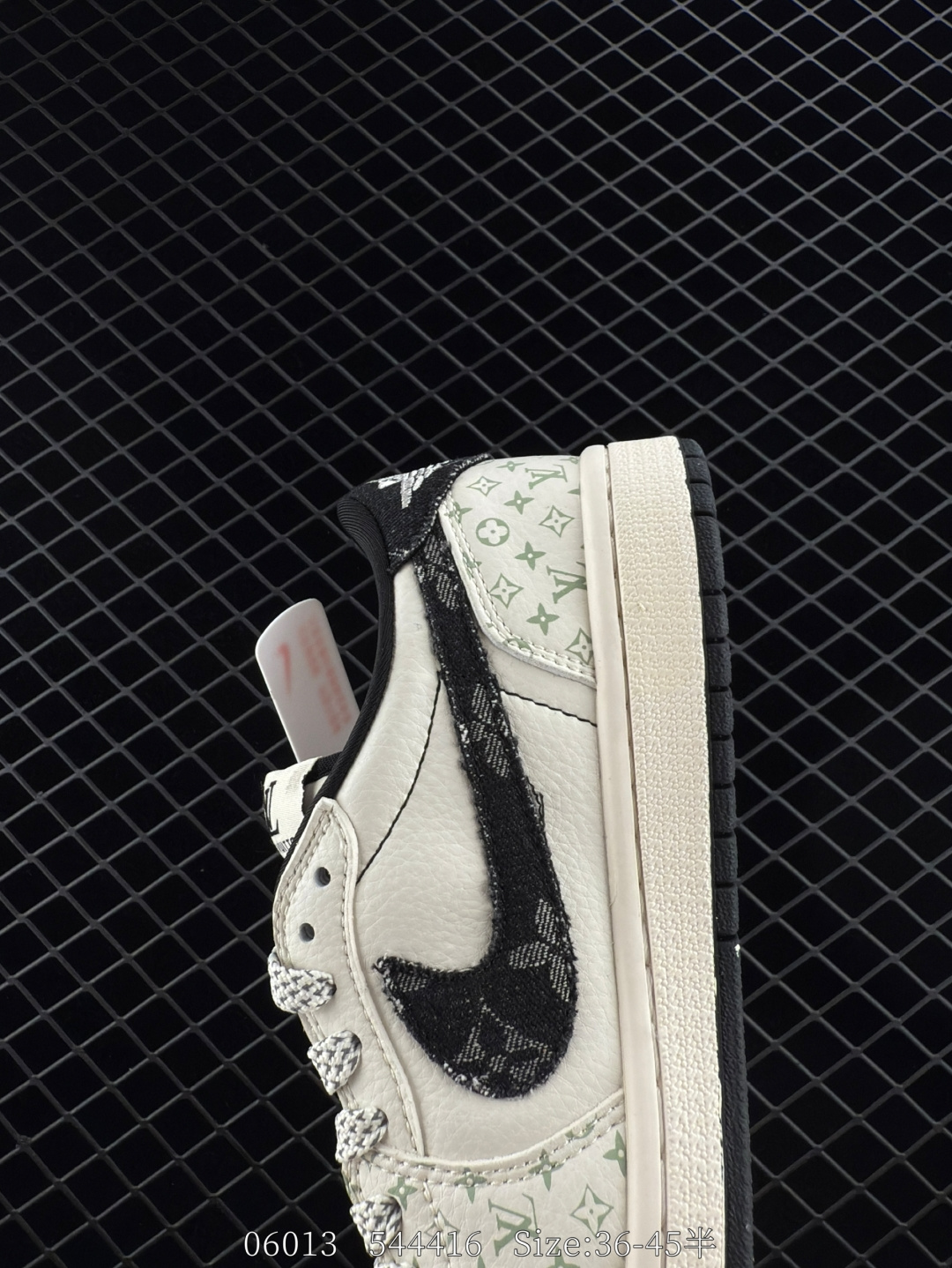 Nike Air Jordan 1 x Travis Scott AJ1